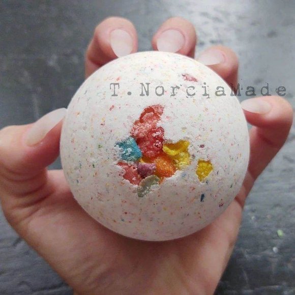 Cereal Killer Bath Bomb: Fruity Pebble - Picture 4 of 4